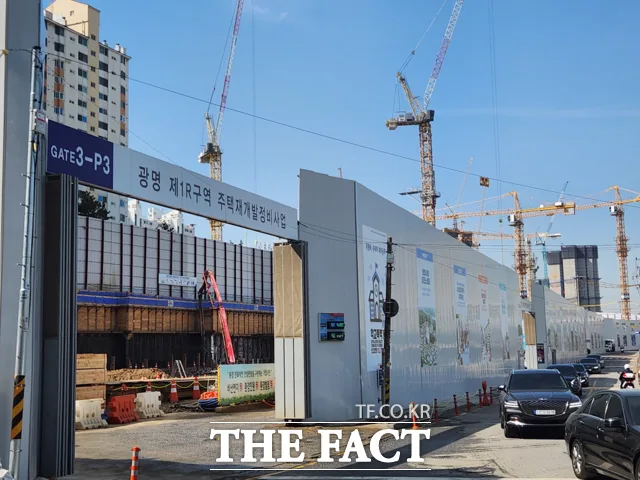 [르포] "비싸지만 잘빠졌다" '광명자이더샵포레나' 흥행 성공할까