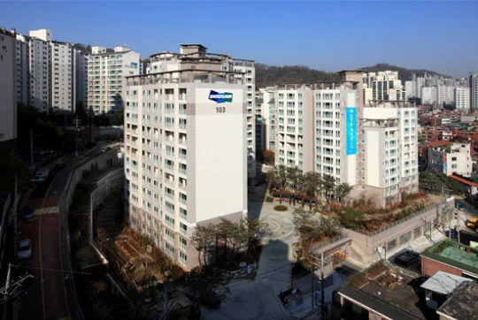 은평신사두산위브2차 실거래가 분석 — 서울 은평구 시세·평당가·거래 동향 (2026)