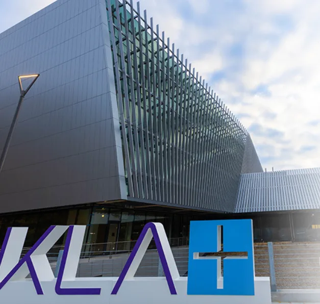 KLA Corporation (KLAC) 목표주가 분석 — 증권사 컨센서스 & 적정 가치 평가 2026