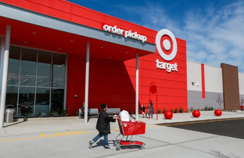 Target (TGT) 목표주가 분석 — 증권사 컨센서스 & 적정 가치 평가 2026