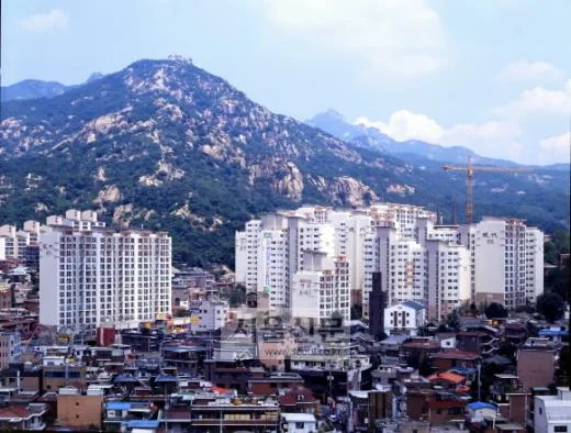 북한산현대홈타운 실거래가 분석 — 서울 은평구 시세·평당가·거래 동향 (2026)